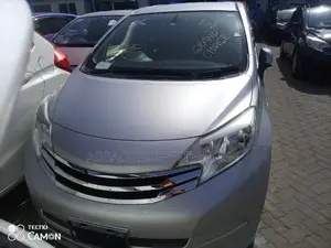 Nissan Note 2014 Silver