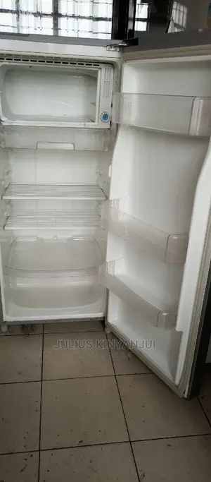 Samsung Fridge 200L