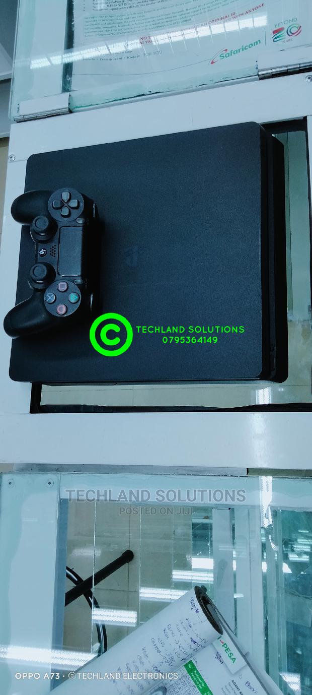 Playstation 4 Slim