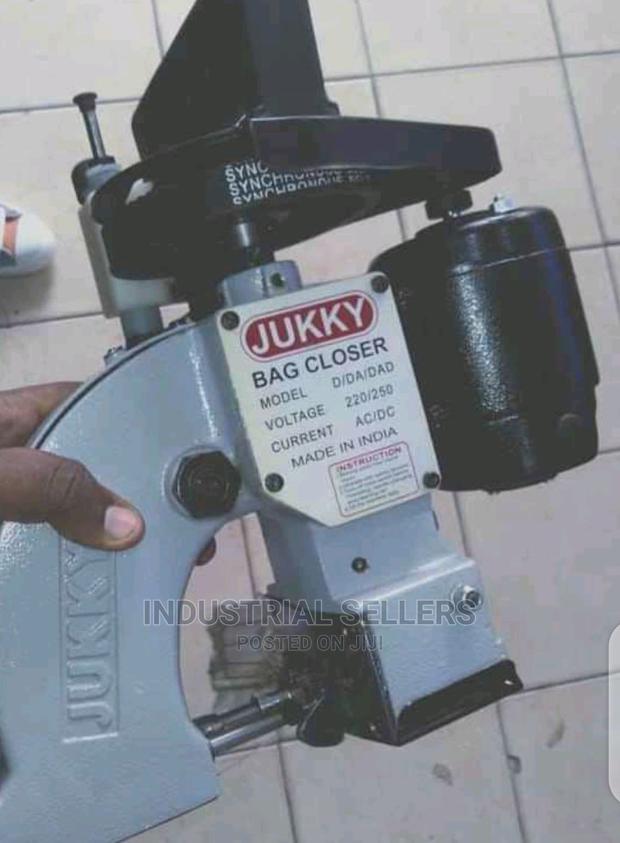 Jukky Bag Closing - main view