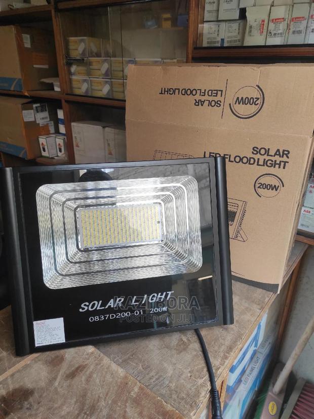 200W LED Solar Floodlights - main view