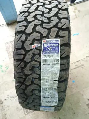 Bf Goodrich 275/70r16 All-Terrain.
