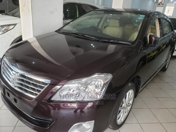 Toyota Premio 2016 Purple
