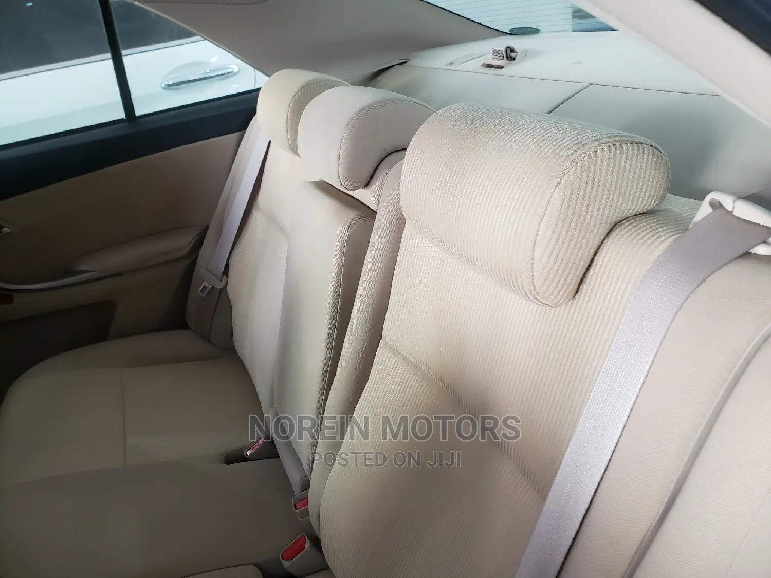 Toyota Premio 2016 Purple