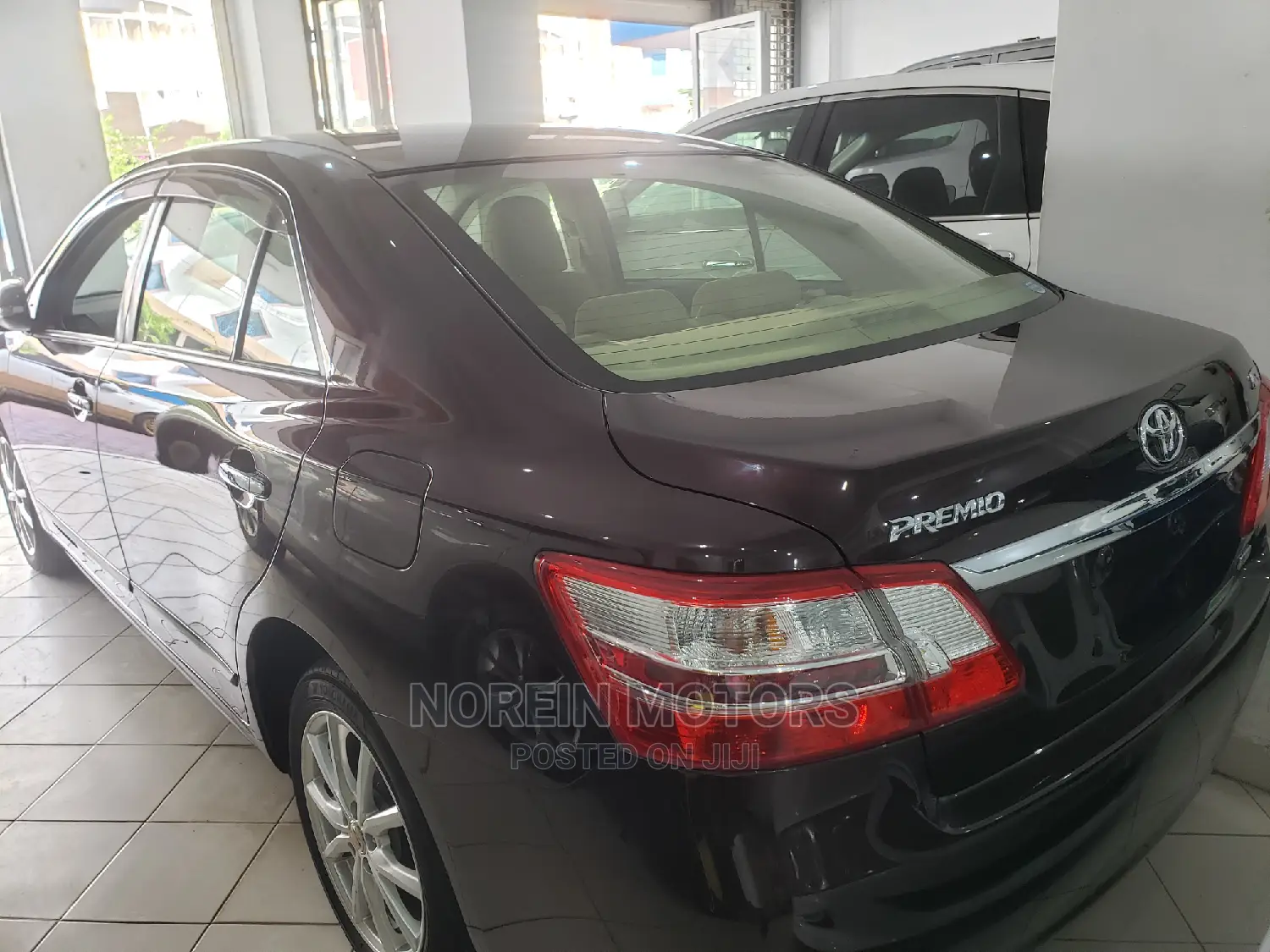 Toyota Premio 2016 Purple