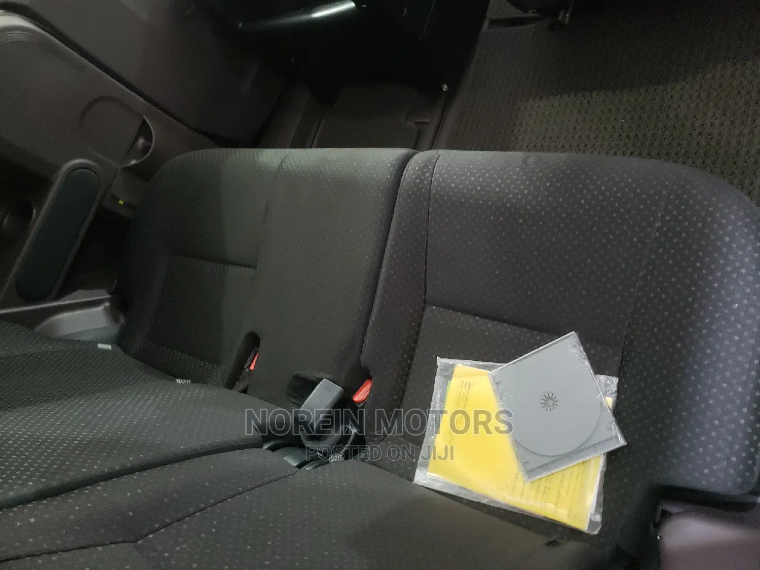 Toyota Spade 2015 Black
