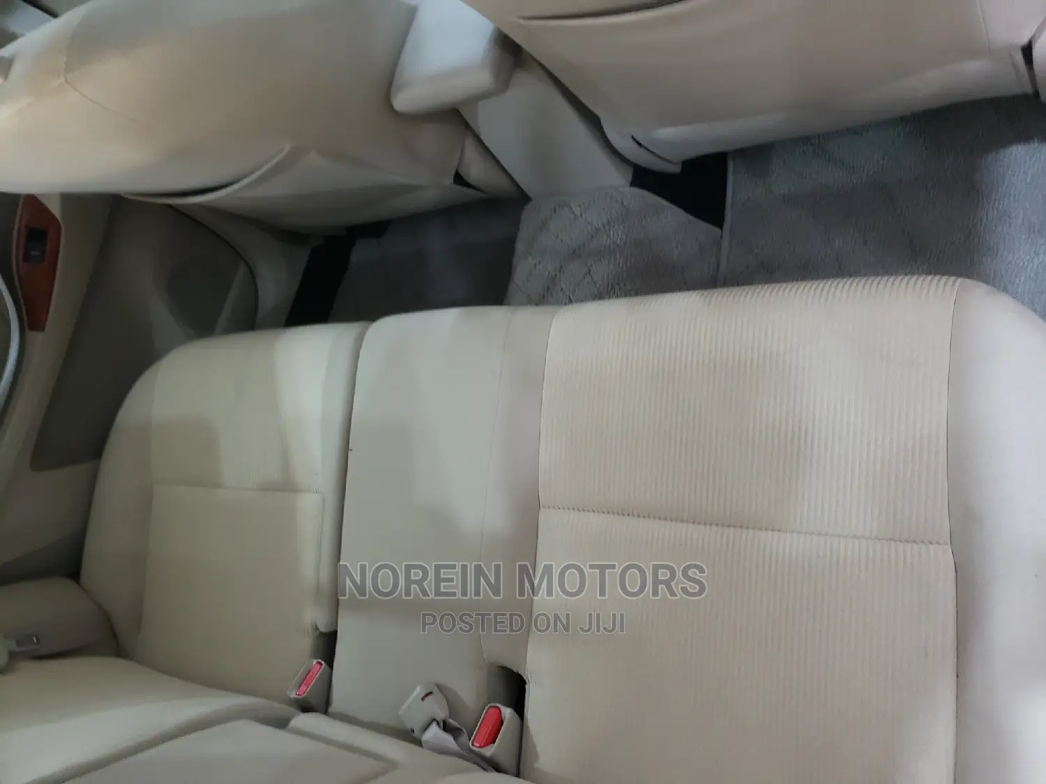 Toyota Premio 2015 White