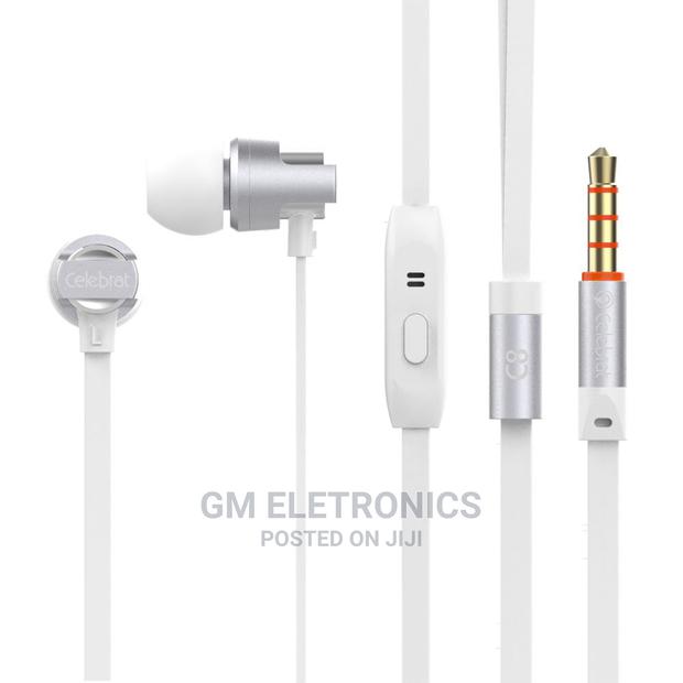 C8 Wired Stereo Earphone. - thumbnail 3