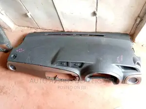 Dashboard Toyota Vits Model 2011