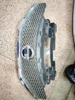 Nissan Note 2013 Front Grill