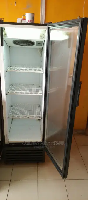280L Standing Display