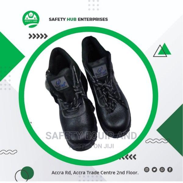 Certified Safety Boots for Workers