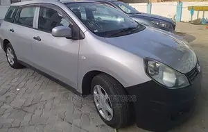 Nissan Advan 2014 Silver
