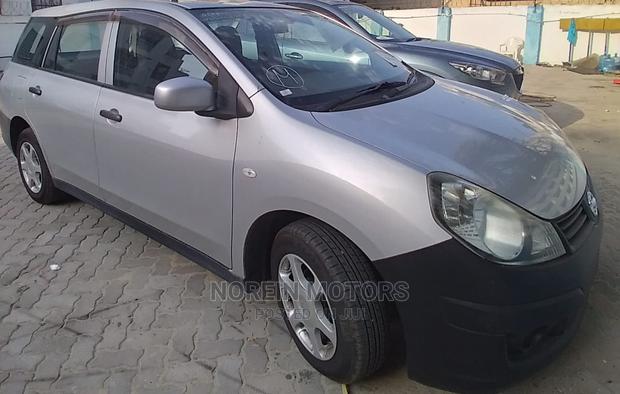 Nissan Advan 2014 Silver