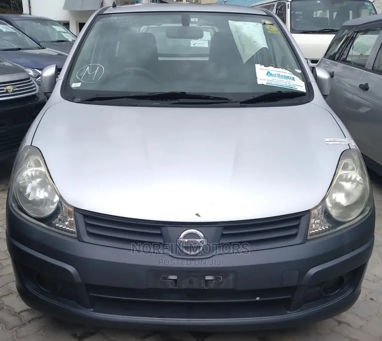 Nissan Advan 2014 Silver