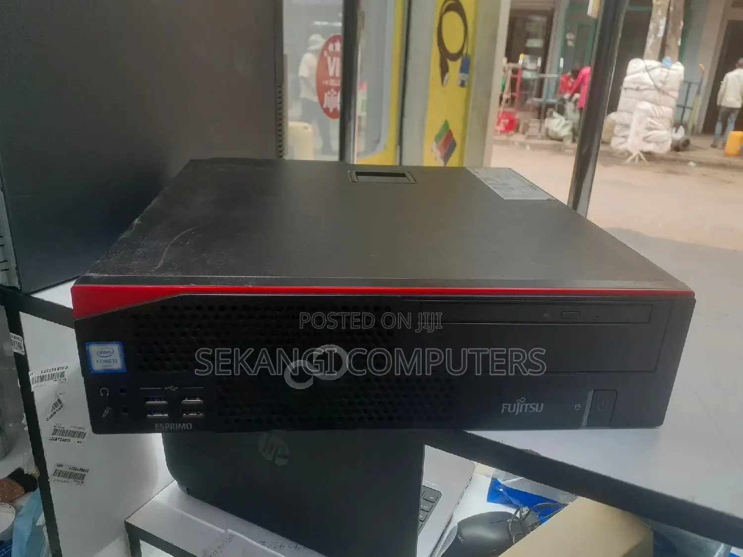 Fujitsu Esprimo D556/2/E85+ 4GB Intel Core I3 HDD 500GB