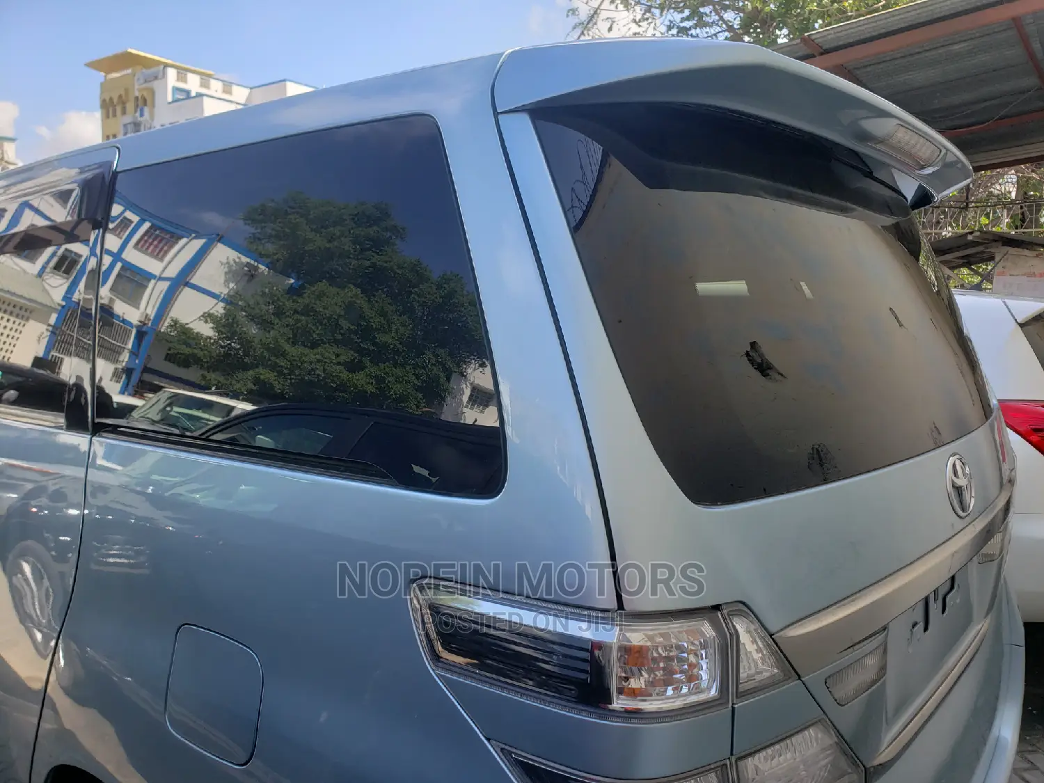 Toyota Vellfire 2013 Blue