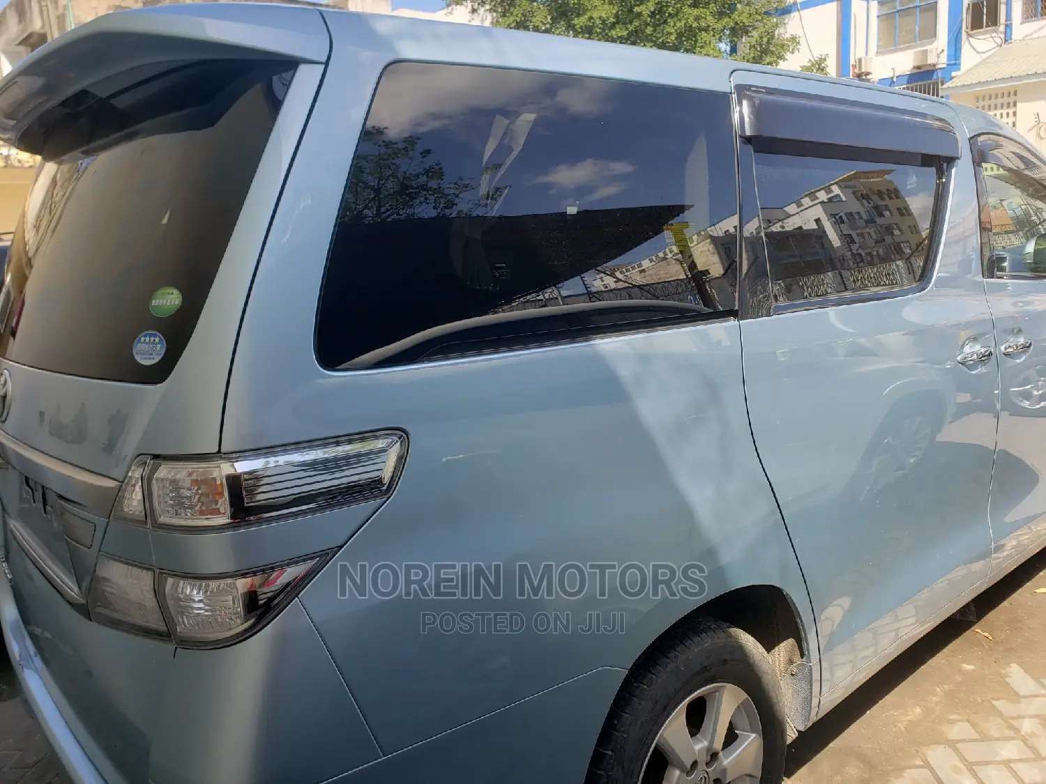 Toyota Vellfire 2013 Blue