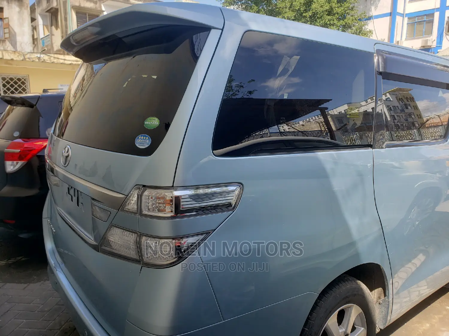 Toyota Vellfire 2013 Blue
