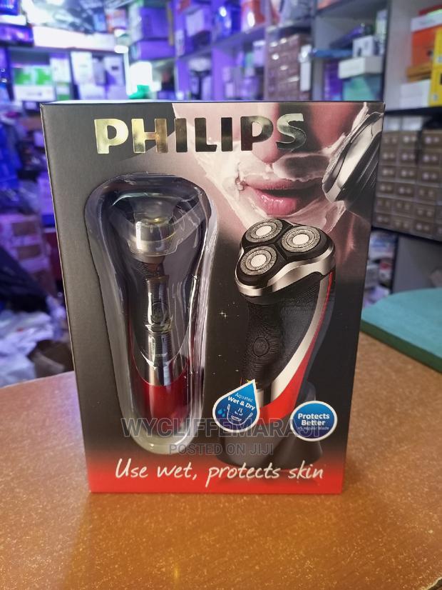 Philips Smoother Shaving Machine
