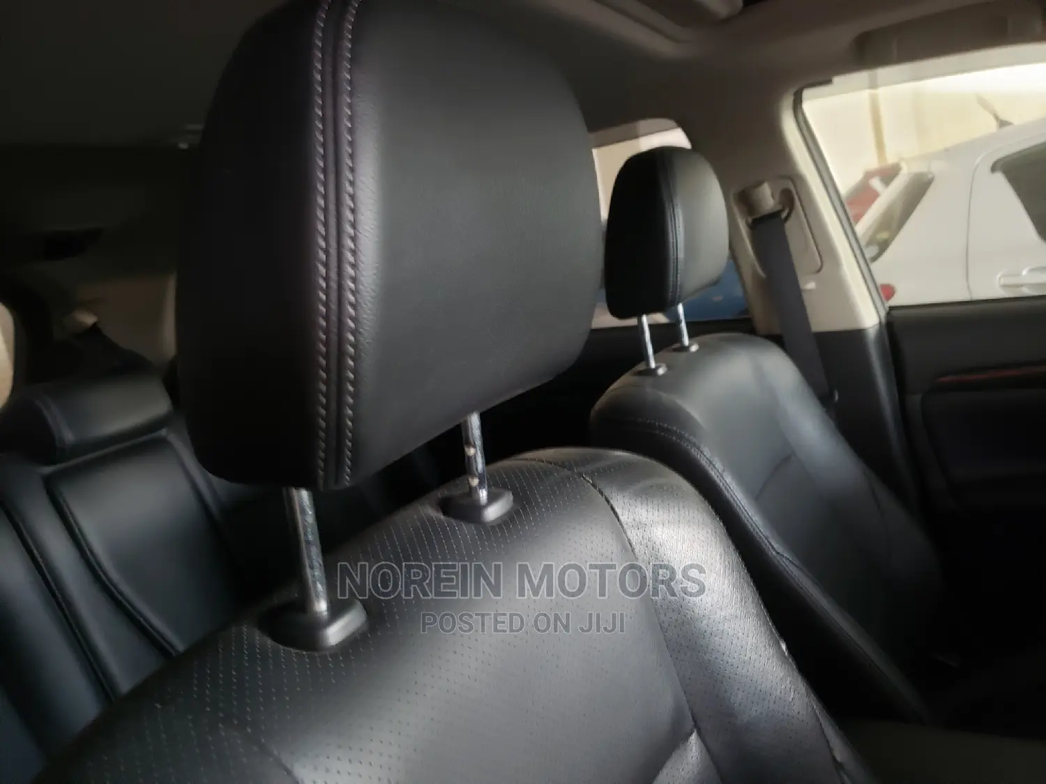 Mitsubishi Outlander 2015 Off White