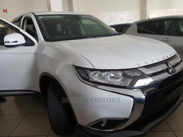 Mitsubishi Outlander 2015 Off White - thumbnail 3
