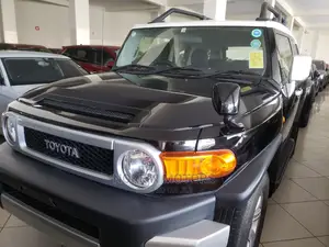 Toyota FJ Cruiser 2014 Black