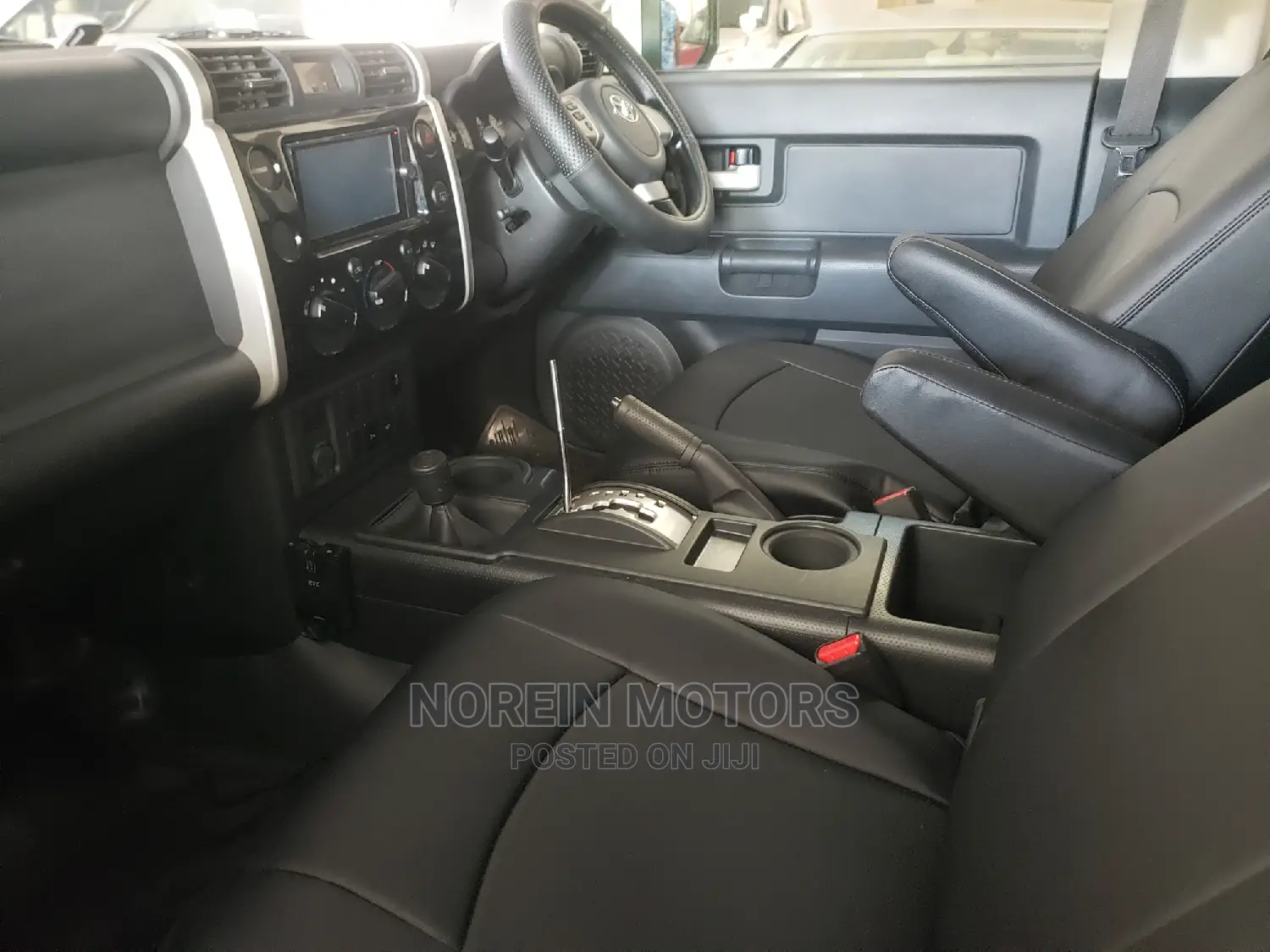 Toyota FJ Cruiser 2014 Black