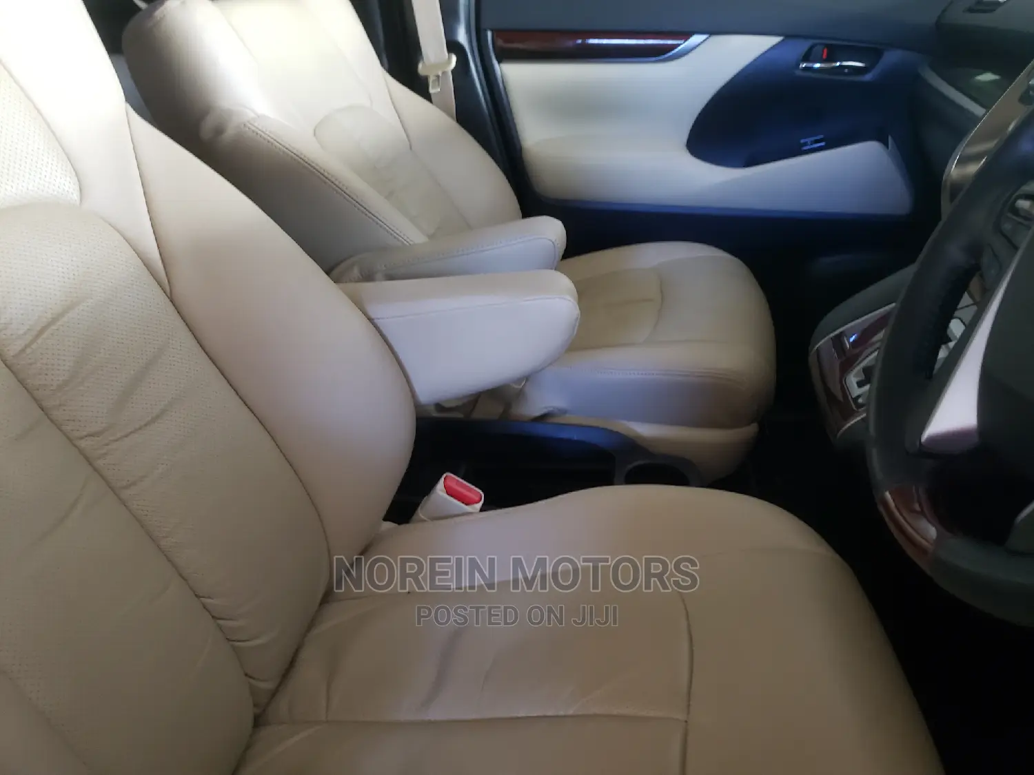 Toyota Vellfire 2015 Off White