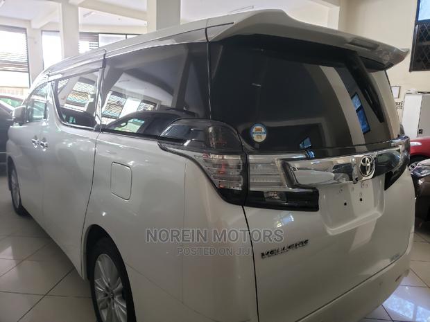 Toyota Vellfire 2015 Off White - thumbnail 9