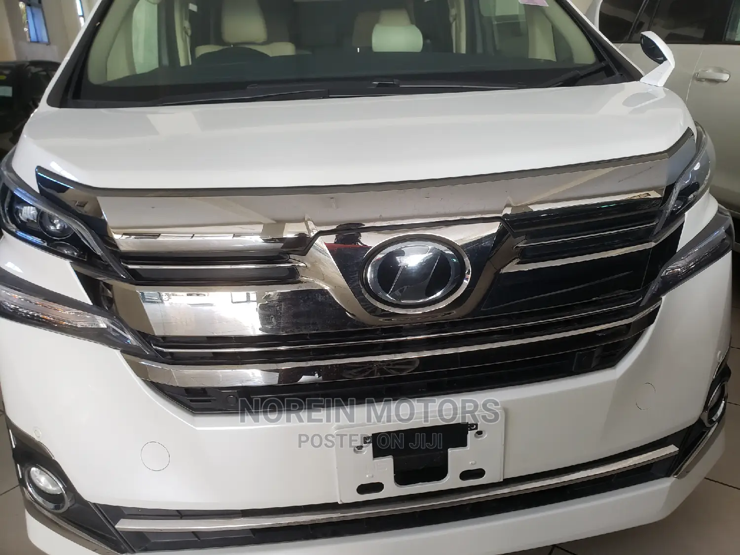 Toyota Vellfire 2015 Off White