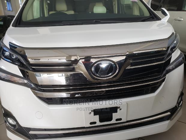 Toyota Vellfire 2015 Off White - thumbnail 3