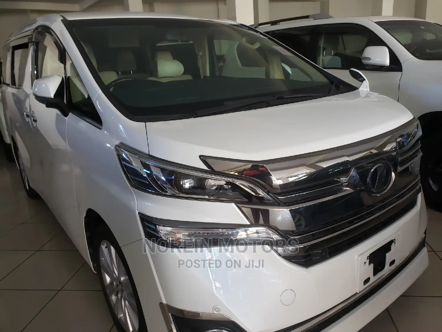 Toyota Vellfire 2015 Off White