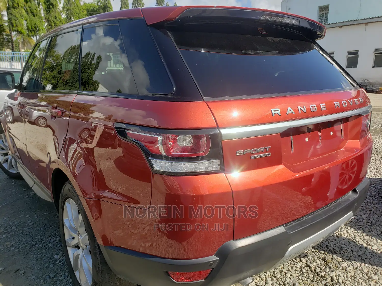 Land Rover Range Rover Sport 2015 Orange