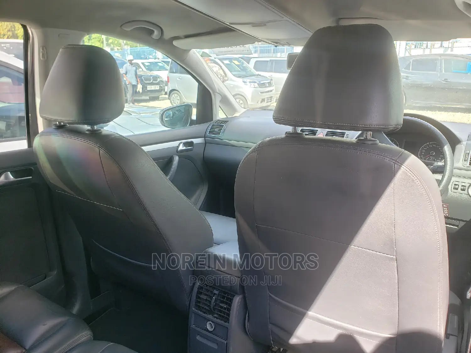 Volkswagen Touran 2015 Ivory