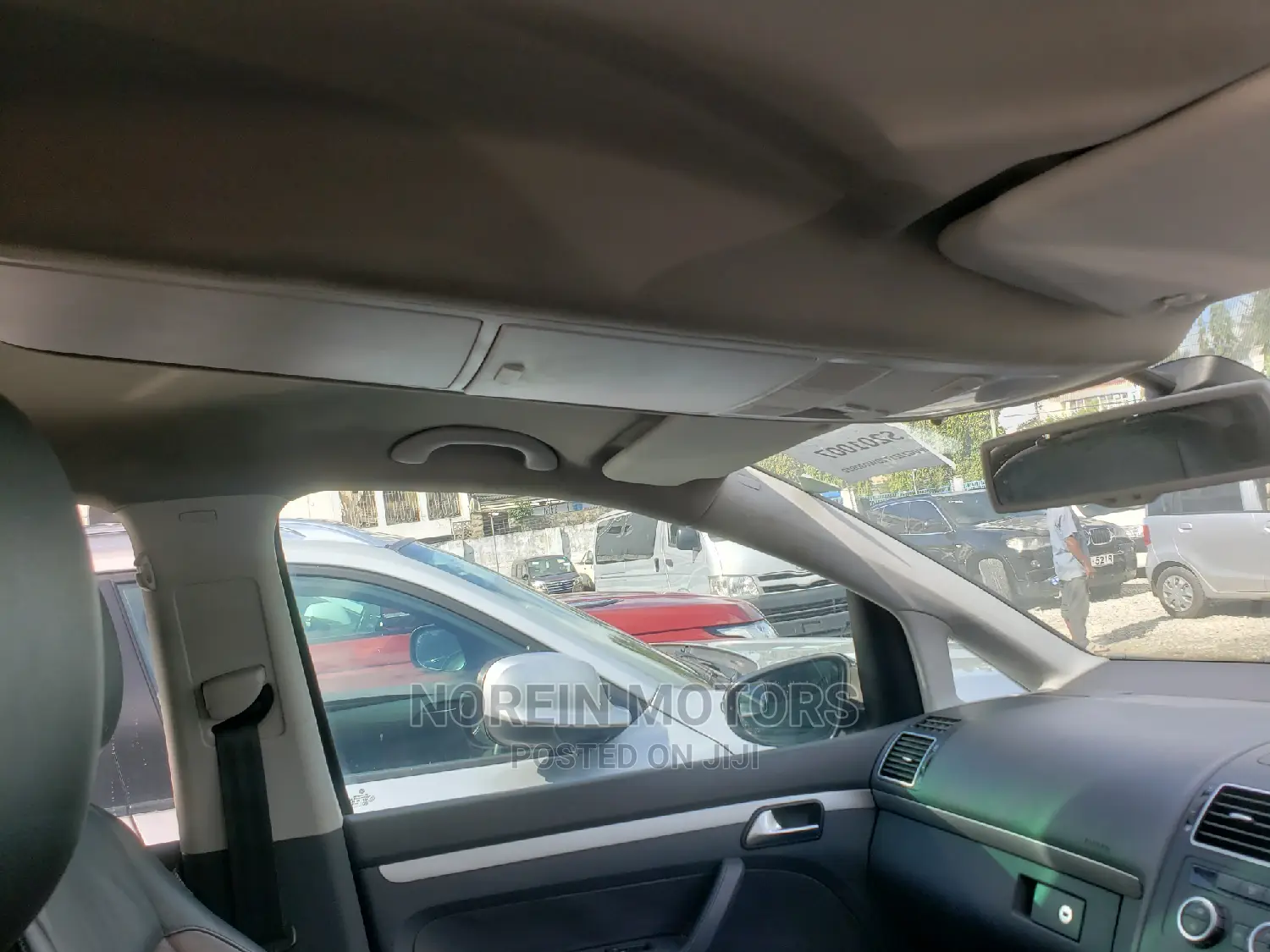 Volkswagen Touran 2015 Ivory