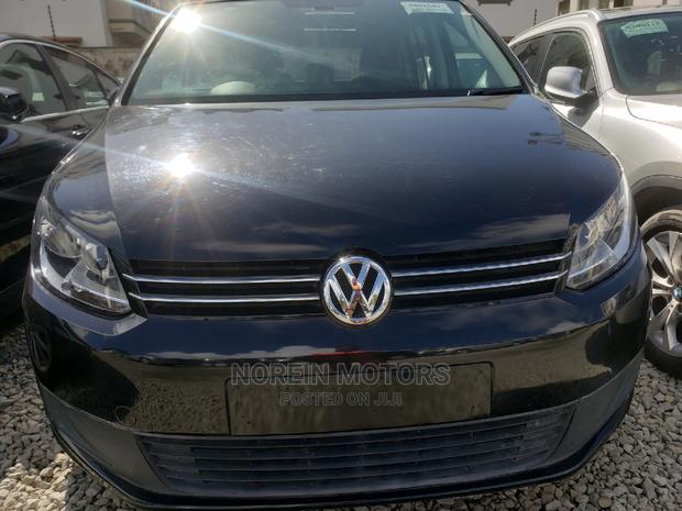 Volkswagen Touran 2015 Ivory