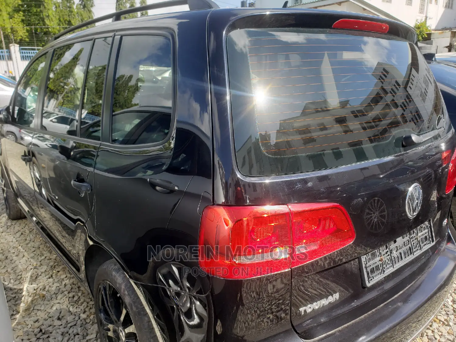 Volkswagen Touran 2015 Ivory