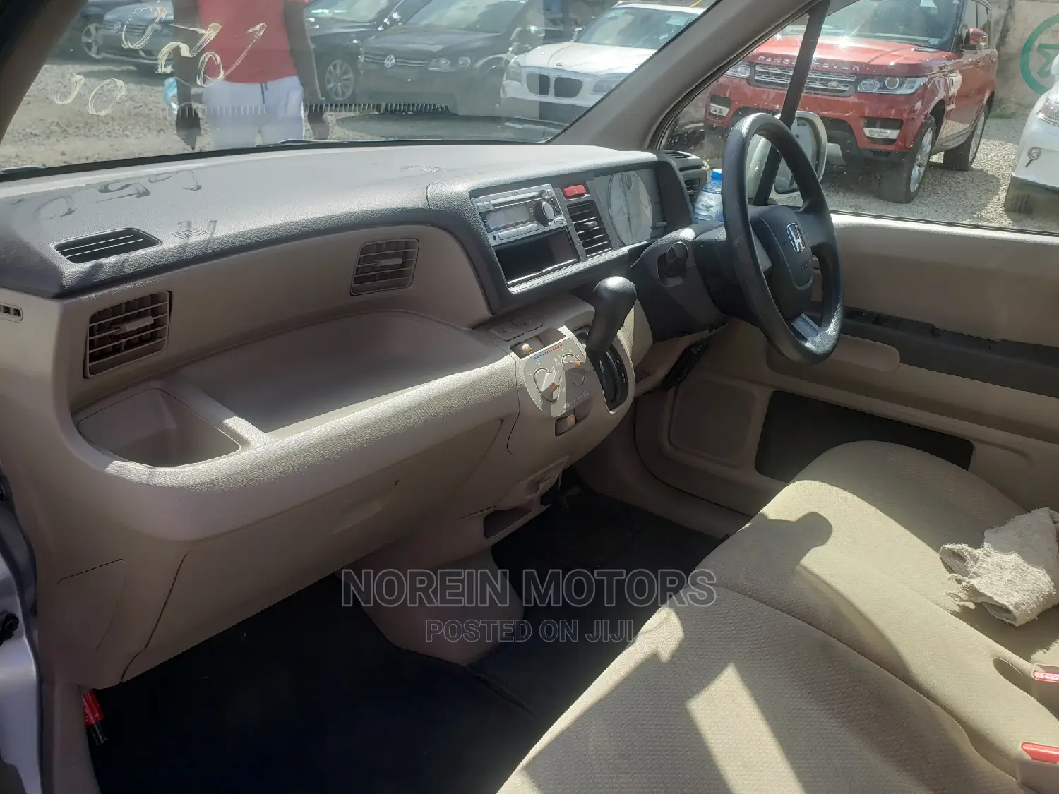 Honda Life 2014 Silver