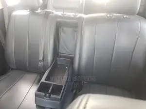 Toyota Noah 2015