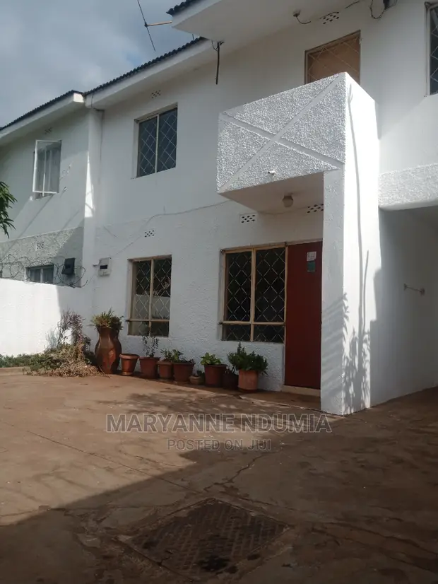 3bdrm Maisonette in South C for Rent