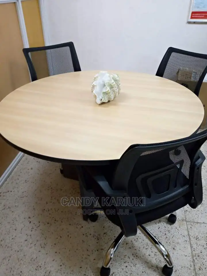 1.2m Round Meeting Table