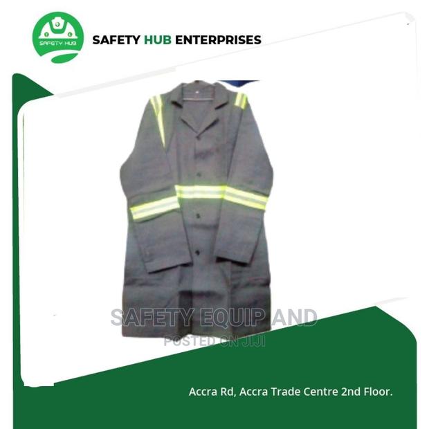 Quality Reflective Dust Coats - thumbnail 2
