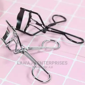 Eyelash Curler