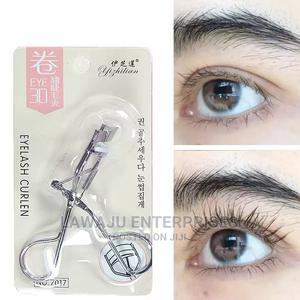 Eyelash Curler - main view