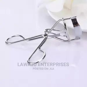 Eyelash Curler
