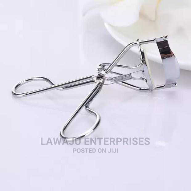 Eyelash Curler - thumbnail 4