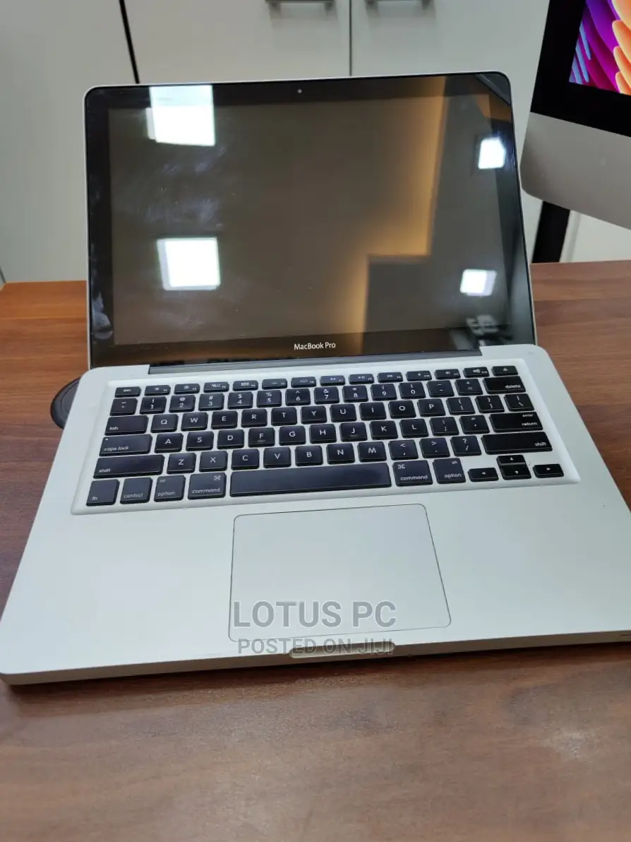 Laptop Apple MacBook Pro 2012 8GB Intel Core I5 HDD 500GB