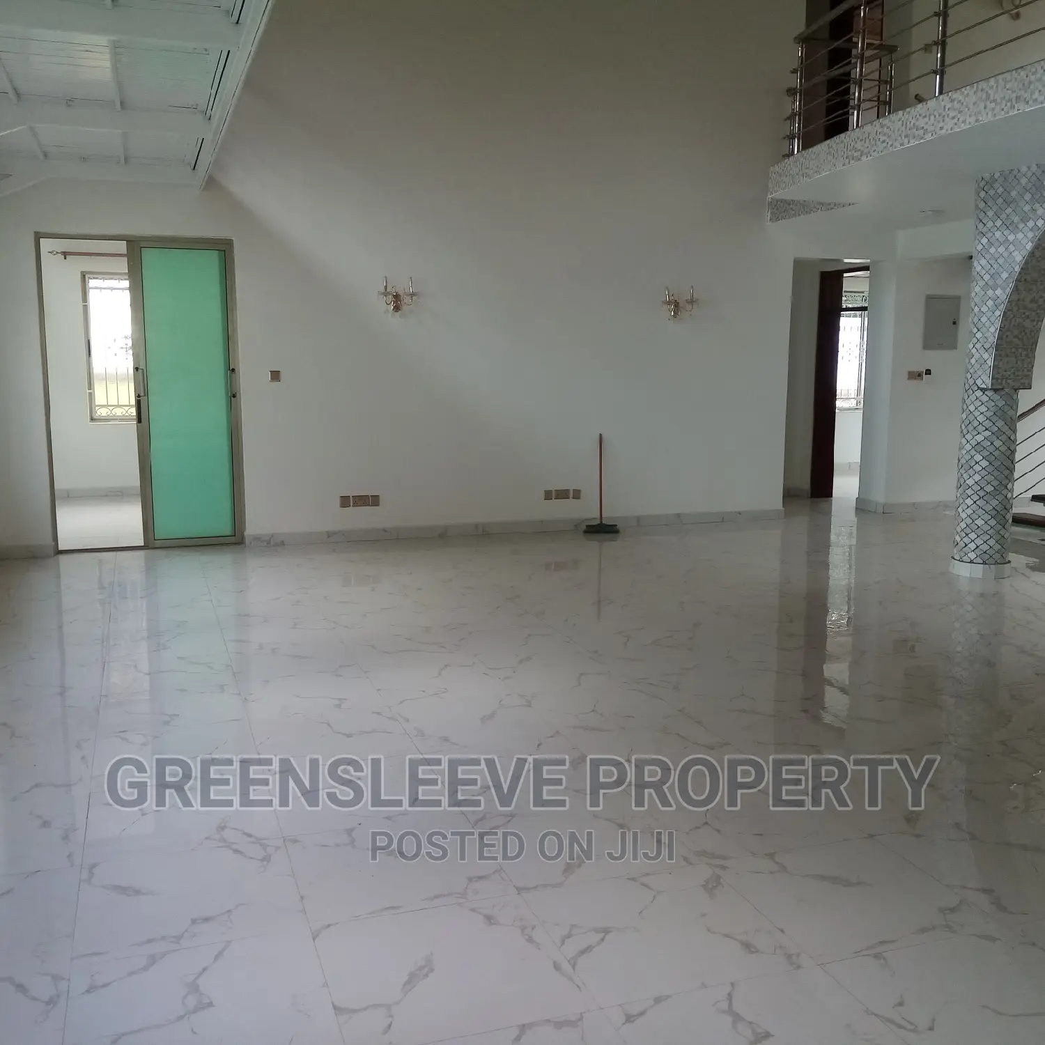 6bdrm Townhouse / Terrace in Karen for rent