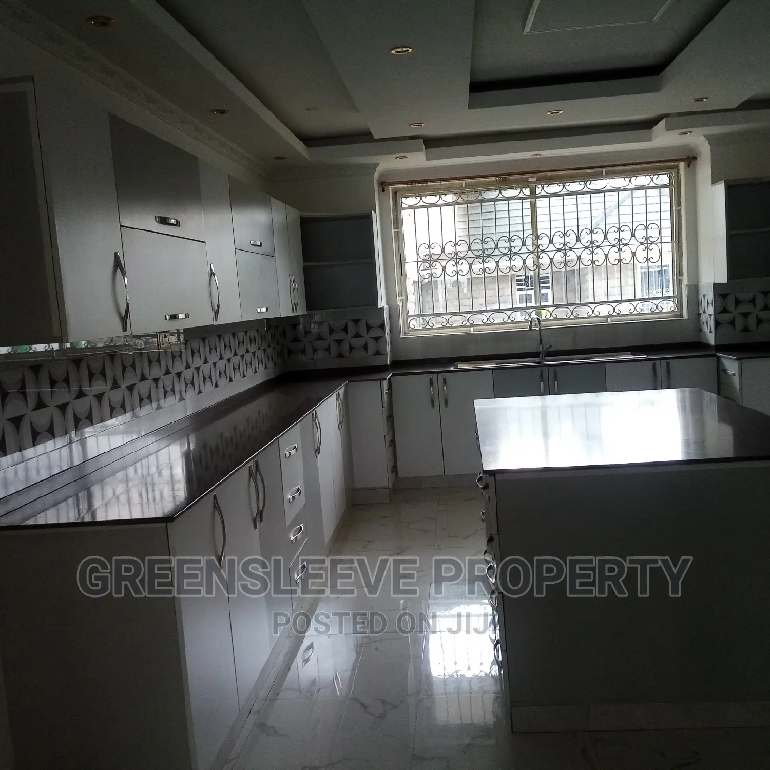 6bdrm Townhouse / Terrace in Karen for rent